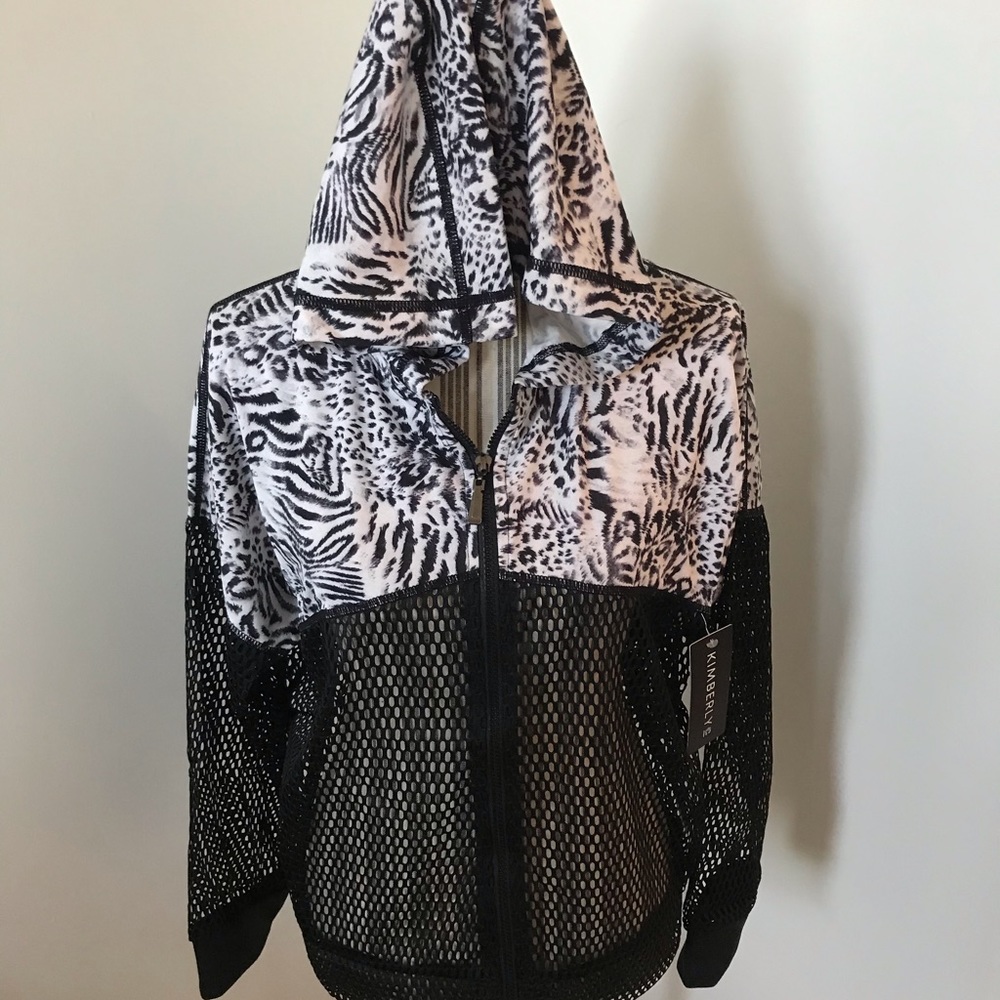 ❗️last 1💕 Animal Print Bomber Jacket with Mesh - Picture 5 of 7